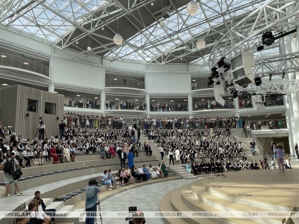 Самая большая в России школа построена с участием Беларуси