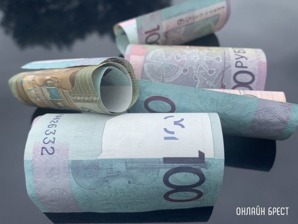 Где в Беларуси самые высокие зарплаты и кто зарабатывает больше всех